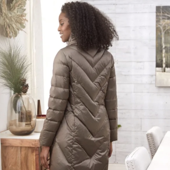 Down Jacket by LAURA - Picture 2 of 3